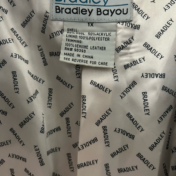 100% Black Leather and Tweed Motorcycle Jacket - Picture 6 of 13